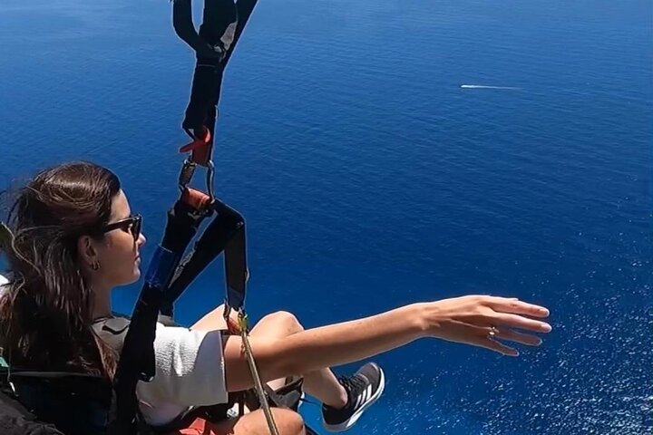 Parasailing in Vlore with Rockon Recreation Rentals