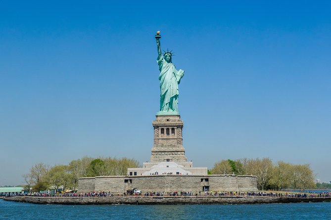 Tour in New York, NEW-YORK with Rockon Recreation Rentals